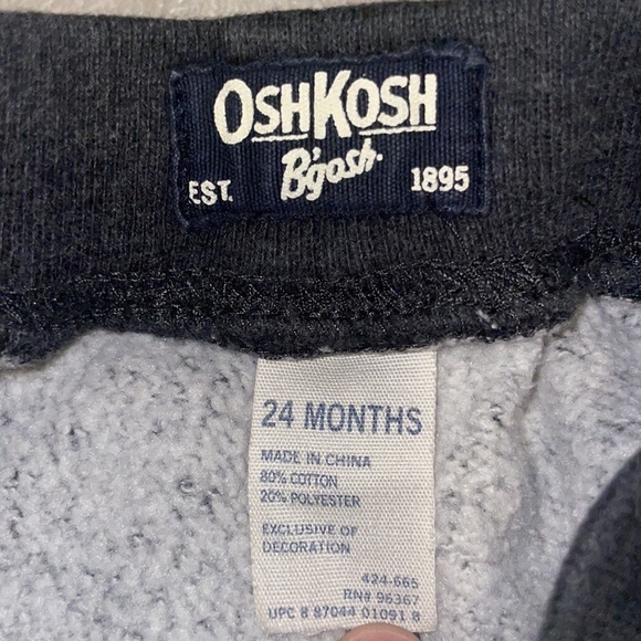 Oshkosh‎ B’Gosh pants size 24 months - Picture 3 of 3